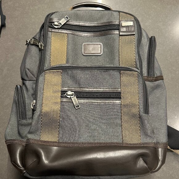 TUMI Alpha Bravo Kingsville Deluxe Brief Pack. - Picture 1 of 9